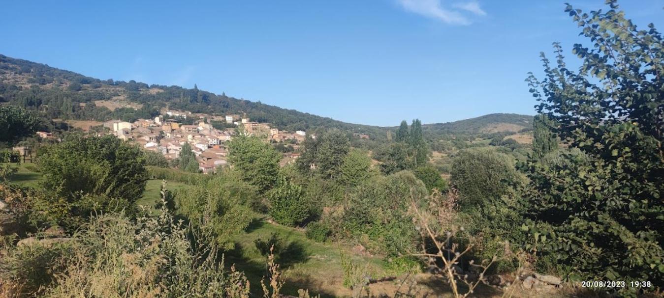 La Pasailla De Gredos Guest House Navacepeda de Tormes ภายนอก รูปภาพ