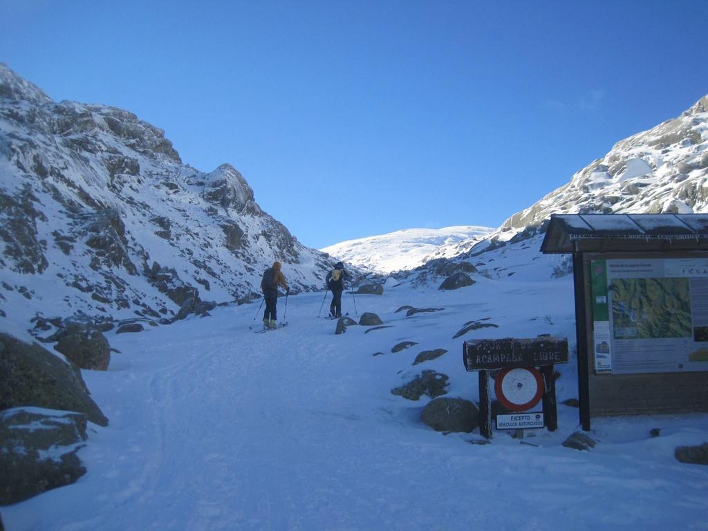 La Pasailla De Gredos Guest House Navacepeda de Tormes ภายนอก รูปภาพ