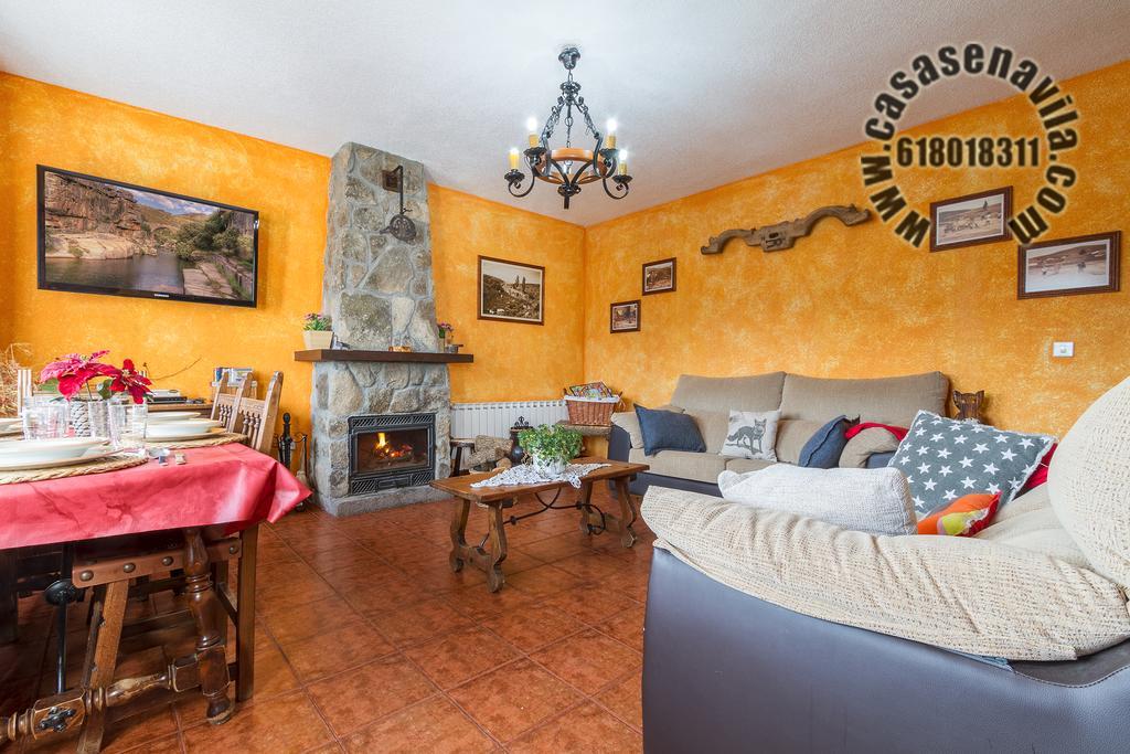 La Pasailla De Gredos Guest House Navacepeda de Tormes ภายนอก รูปภาพ